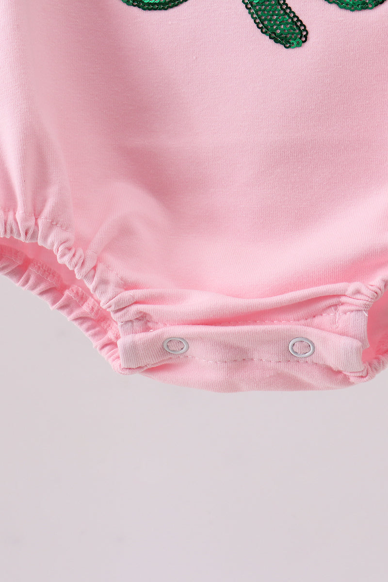 Pink clover glitter ruffle bubble