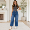 Frayed Cropped Straight Jeans